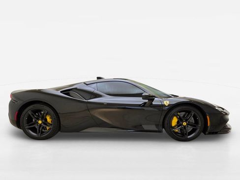 Used 2022 Ferrari SF90 Stradale AWD/4WD image 6