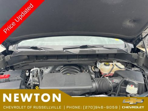 Used 2024 Chevrolet Silverado 1500 LT AWD/4WD image 48