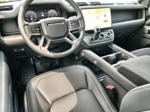 Used 2026 Land Rover Defender 110 S AWD/4WD image 13