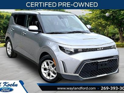 Used 2023 Kia Soul LX w/ Option Group 015