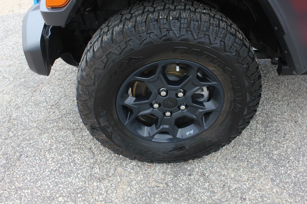 Used 2023 Jeep Wrangler Unlimited w/ Cold Weather Group AWD/4WD image 55