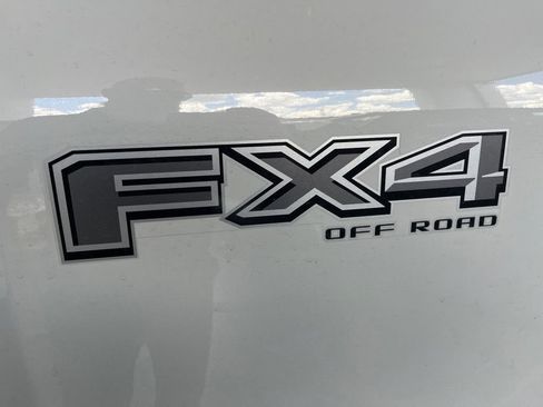 Used 2025 Ford F250 Lariat w/ Lariat Ultimate Package AWD/4WD image 6