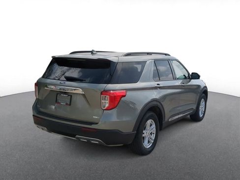 Used 2020 Ford Explorer XLT w/ Equipment Group 202A image 8