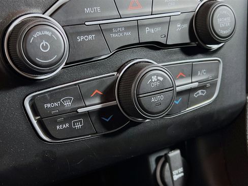 Used 2023 Dodge Charger SXT w/ Cold Weather Package image 10