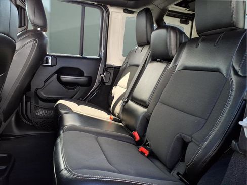 Used 2020 Jeep Wrangler Unlimited Sport image 16