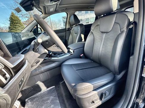 New 2025 Kia Sorento SX image 17