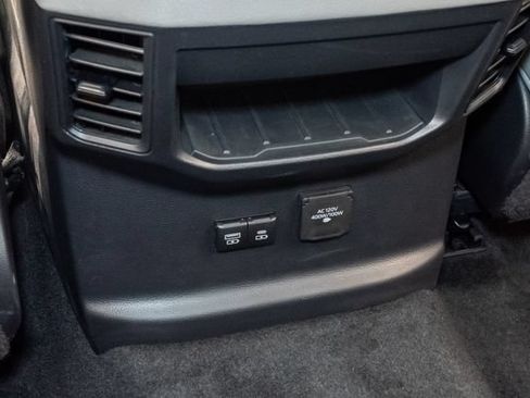 Used 2023 Toyota Tundra Limited w/ Power Package AWD/4WD image 23