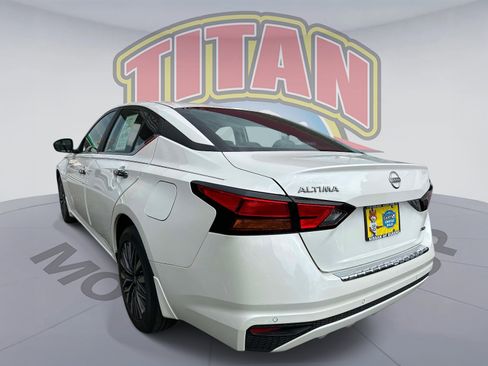 Certified 2023 Nissan Altima 2.5 SV AWD/4WD image 4
