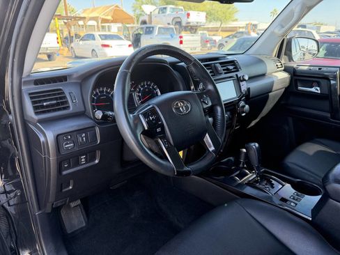 Used 2016 Toyota 4Runner Trail Premium image 18