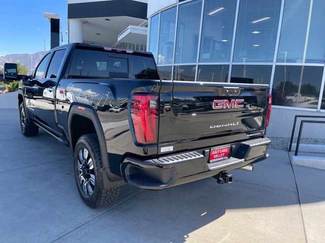 Certified 2026 GMC Sierra 3500 Denali w/ Denali Reserve Package AWD/4WD image 4
