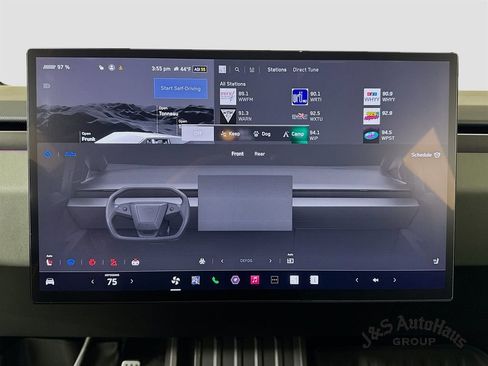 Used 2025 Tesla Cybertruck AWD Crew Cab image 21