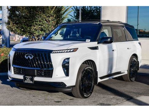 New 2026 INFINITI QX80 4WD w/ Sport Exterior Package image 3