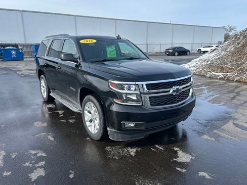 Used 2016 Chevrolet Tahoe LT w/ Luxury Package image 9