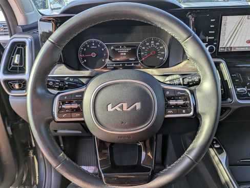 Used 2023 Kia Sorento EX FWD image 27