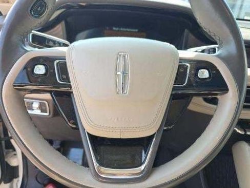 Used 2023 Lincoln Aviator Reserve w/ Equipment Group 201A AWD/4WD image 25