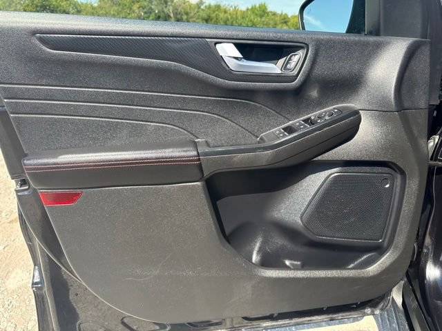 Used 2025 Ford Escape ST-Line AWD/4WD image 14