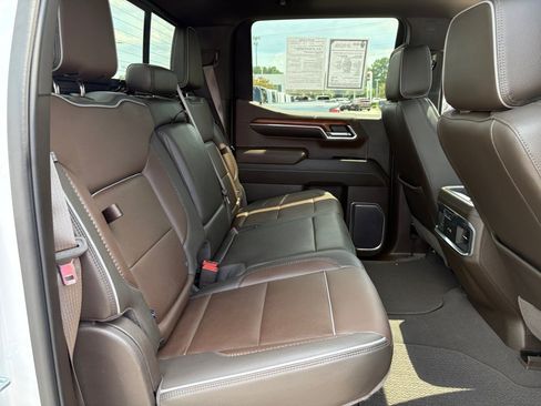 Used 2023 GMC Sierra 1500 Denali w/ Denali Reserve Package AWD/4WD image 29