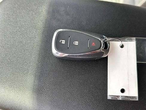 Used 2020 Chevrolet Equinox LS w/ LS Convenience Package FWD image 26