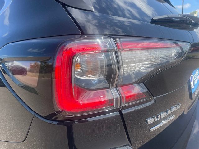 Used 2025 Subaru Outback Premium AWD/4WD image 7