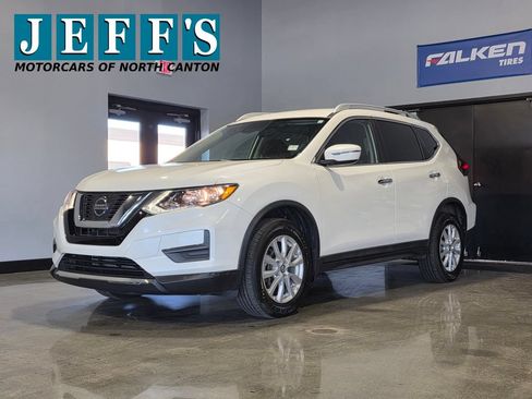 Used 2020 Nissan Rogue SV AWD/4WD image 1