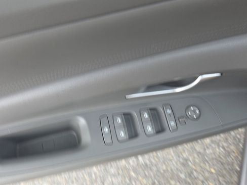 Used 2024 Hyundai Elantra SEL FWD image 20