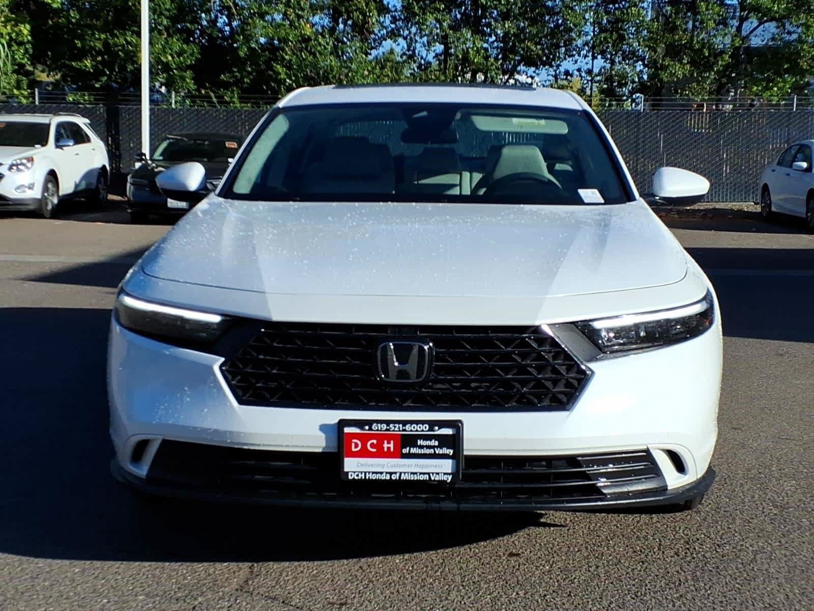 Used 2023 Honda Accord EX image 2