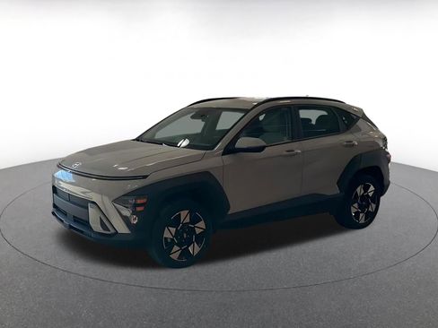 Used 2025 Hyundai Kona SEL image 8