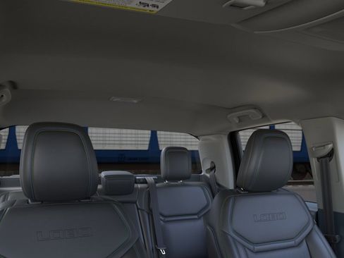 New 2026 Ford Maverick Lobo AWD/4WD image 15