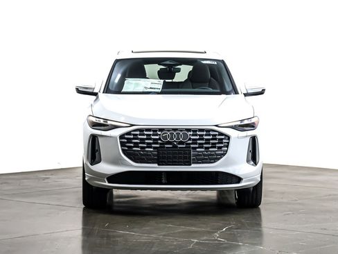 New 2025 Audi Q5 Premium Plus image 2