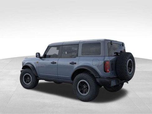 New 2025 Ford Bronco Badlands image 4