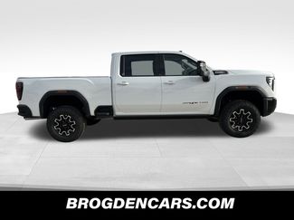 New 2026 GMC Sierra 2500 AT4X video 2