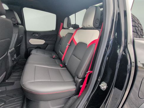 New 2026 GMC Canyon AT4X w/ AT4X AEV Edition image 17