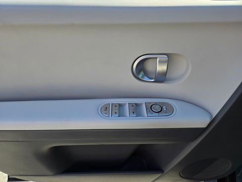 Used 2023 Hyundai Ioniq 5 SE image 23