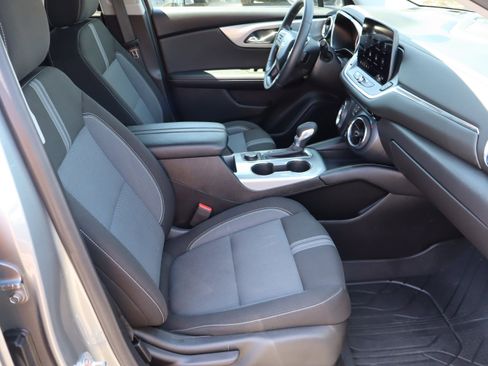Used 2025 Chevrolet Blazer LT w/ Midnight/Sport Edition FWD image 36