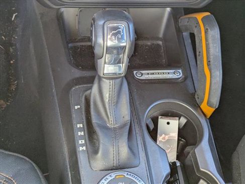 Used 2023 Ford Bronco Badlands image 15