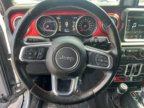 Used 2018 Jeep Wrangler Unlimited Rubicon AWD/4WD image 12