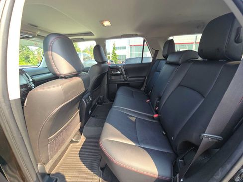 Used 2023 Toyota 4Runner TRD Off-Road Premium w/ Moonroof Package AWD/4WD image 16