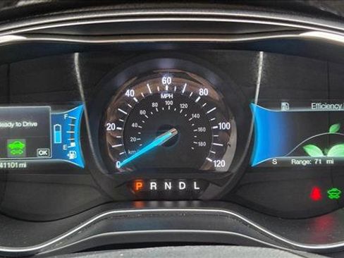 Used 2018 Ford Fusion Titanium image 11