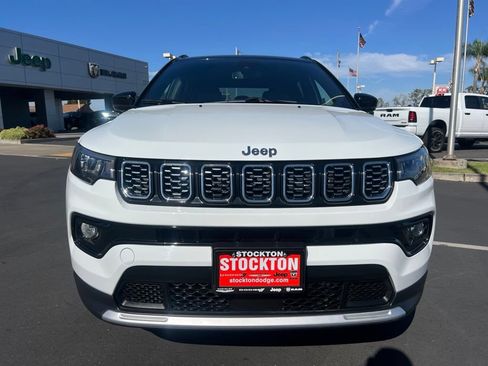 Used 2025 Jeep Compass Limited AWD/4WD image 5
