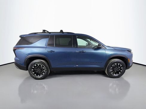 Used 2025 Chevrolet Traverse Z71 w/ LPO, Floor Liner Package AWD/4WD image 5