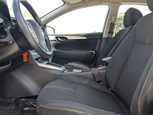 Used 2016 Nissan Sentra S image 17