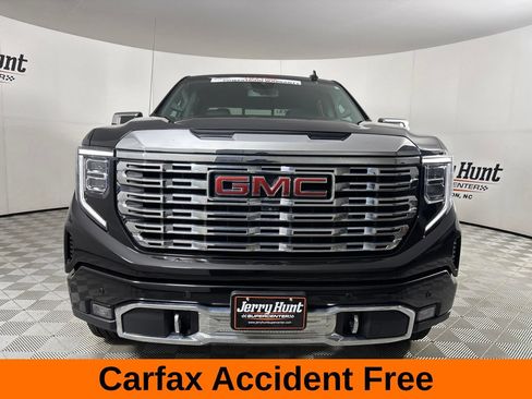 Used 2023 GMC Sierra 1500 Denali AWD/4WD image 3