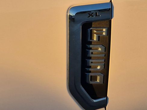 Used 2019 Ford F250 XL w/ XL Value Package image 8