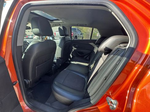 Used 2015 Chevrolet Trax LT w/ LT Sun and Sound Package AWD/4WD image 22