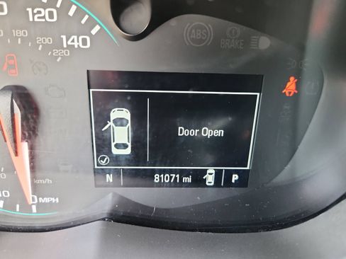 Used 2021 Chevrolet Trax LT AWD/4WD image 22