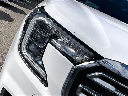 Used 2022 GMC Terrain SLT w/ Tech Package image 28