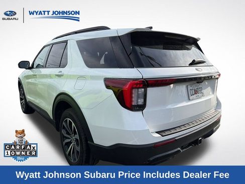 Used 2025 Ford Explorer ST-Line AWD/4WD image 3