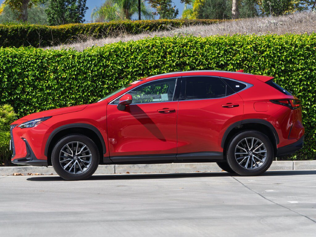 Certified 2025 Lexus NX 250 FWD w/ Cold Area Package image 8
