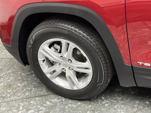 Certified 2024 GMC Terrain SLE w/ Driver Convenience Package image 32