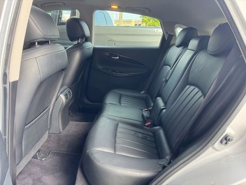Used 2017 INFINITI QX50 AWD w/ Premium Plus Package image 19